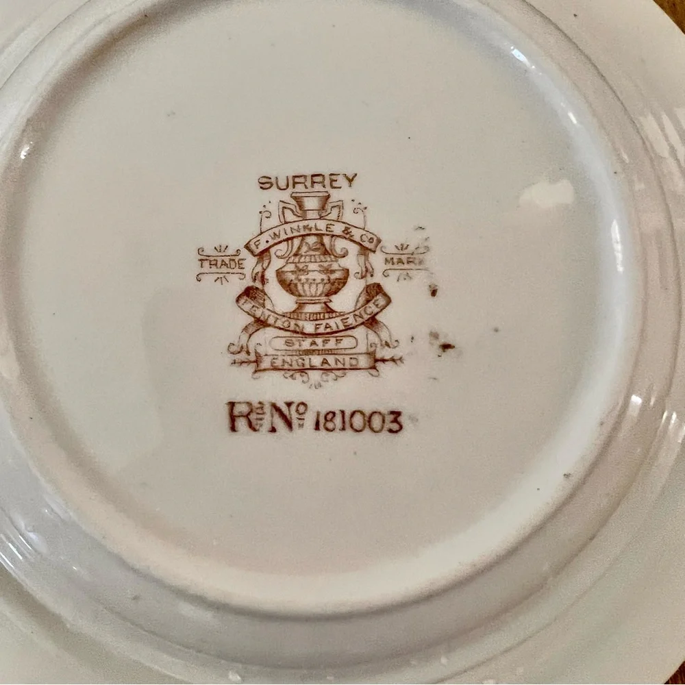 Antique 1881 F. Winkle & Co. SURREY FENTON FAIENCE England‎ 181003 - Soup Bowl